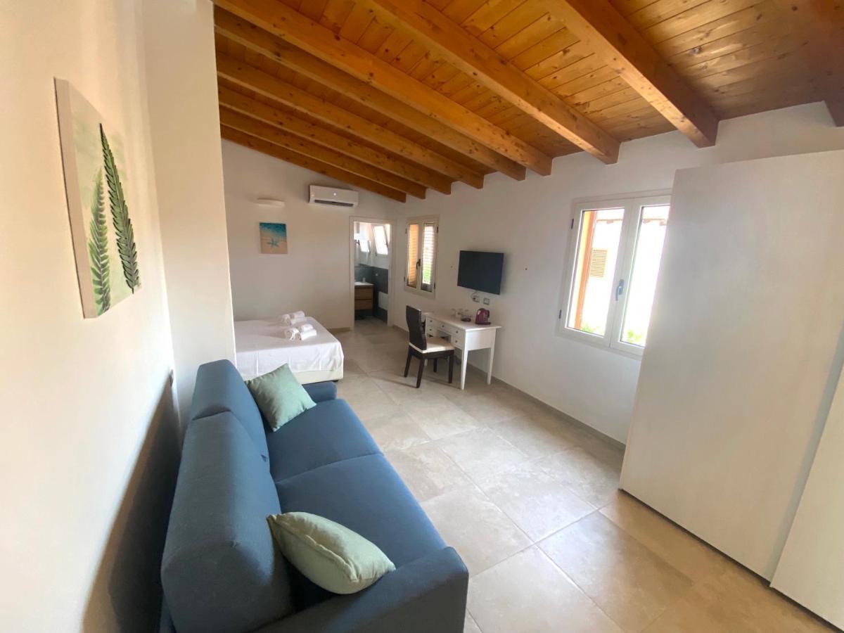 Punto Zero Rooms San Teodoro  Buitenkant foto