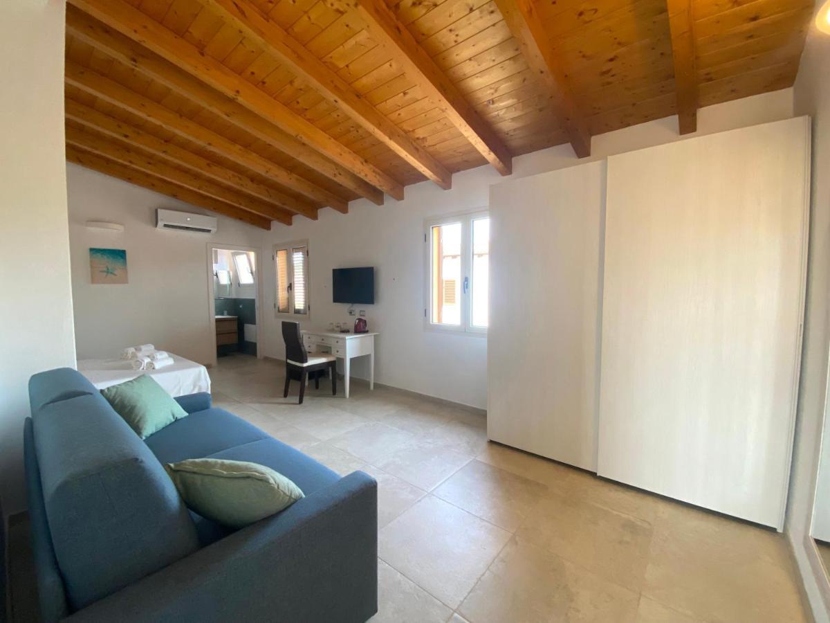 Punto Zero Rooms San Teodoro  Buitenkant foto